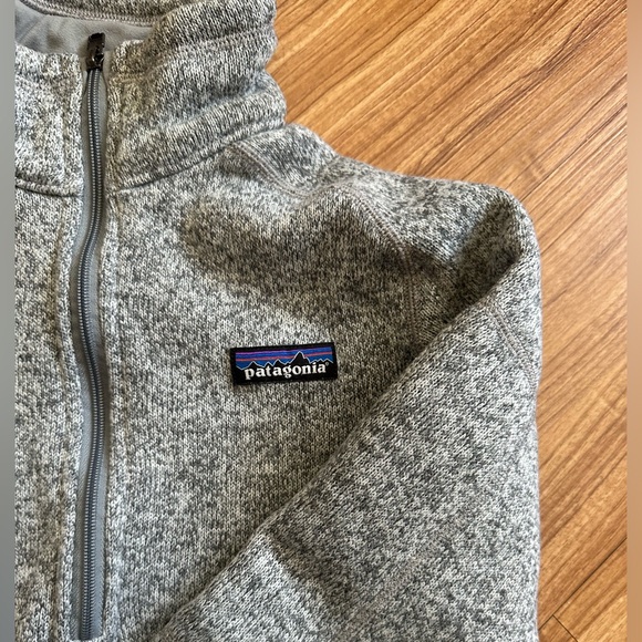 Gray Patagonia better sweater fleece - Picture 2 of 3